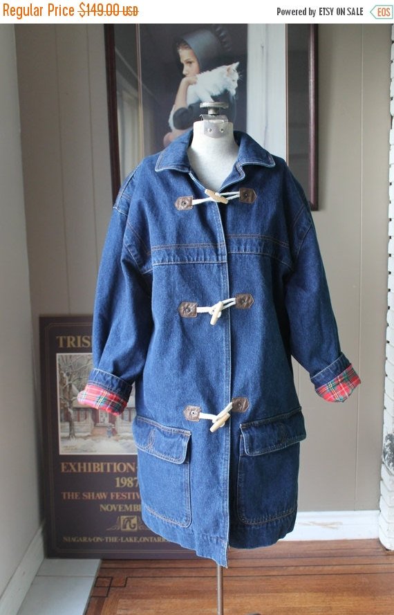 Liinaloom's tweet image. ON SALE Denim Duffle Coat Toggle Buttons Oversized Denim Jacket  Red… tuppu.net/15c50d41 #Liinaloom #ToggleCoat