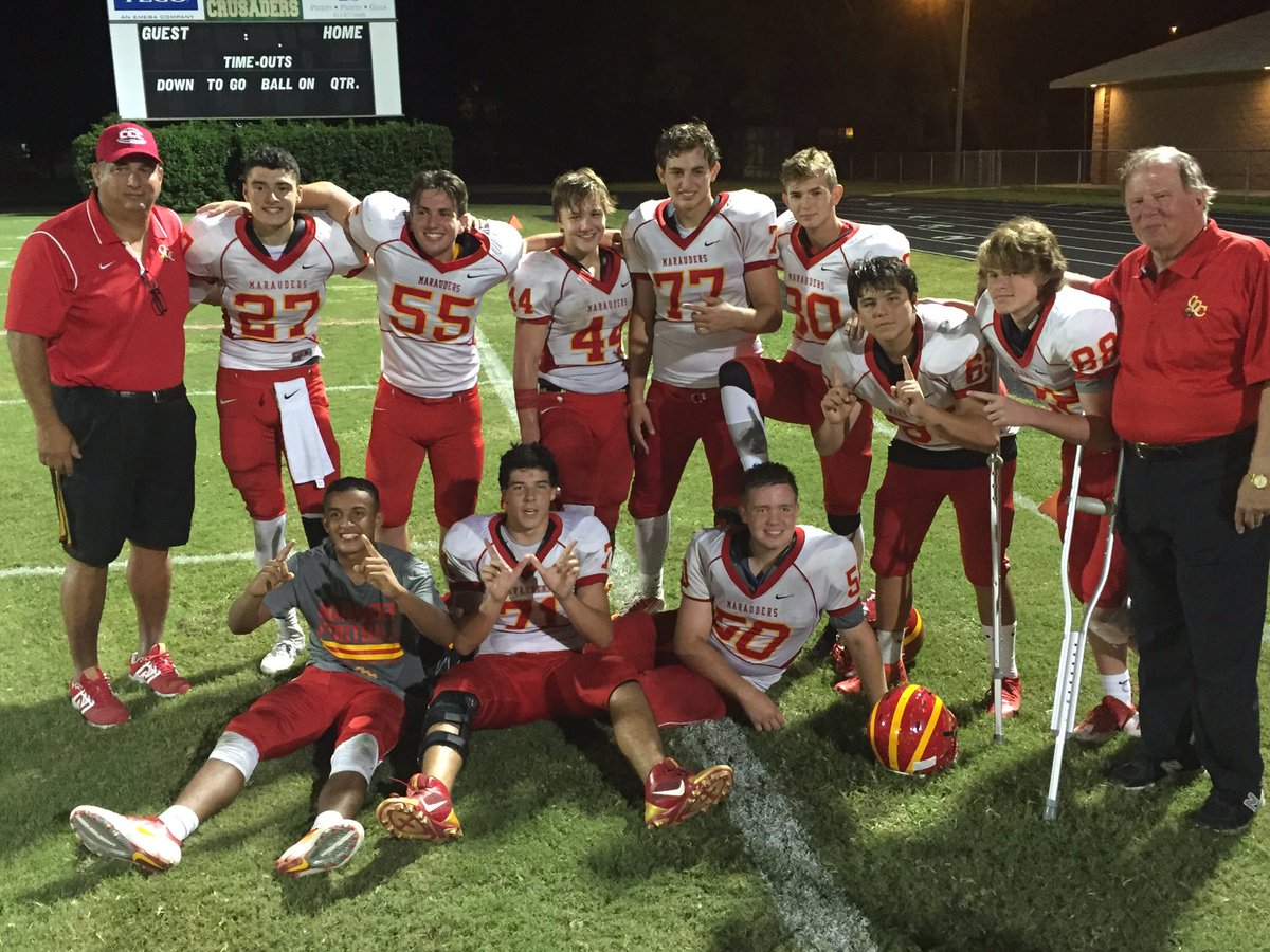 joelhorn8's tweet image. Good guys win! 19-17. #CCCJV🏈