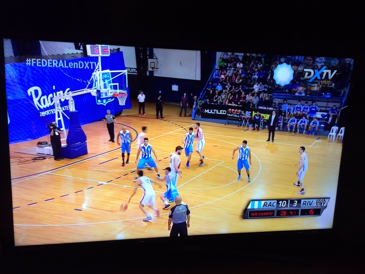 fabriref's tweet photo. Viendo el inaugural del @basquetfederal con el arbitraje de mi amigo @mgp1976 #FederalenDXTV https://t.co/OHqQEgEjrk