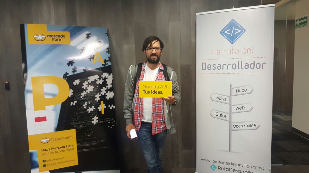 MeliDevelopers's tweet photo. En México hoy también hay MeetUp y nuestra comunidad dice presente. #AzureCDMX #MELIdevelopers 🙌 https://t.co/cZMGLVNbR0