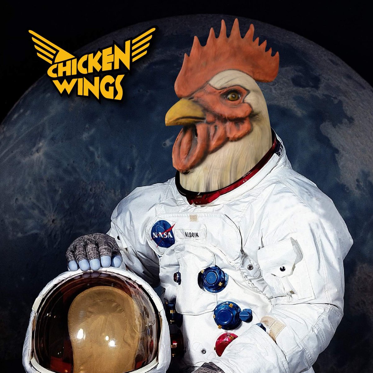 AlitasChicken's tweet photo. Empató #Instituto, me voy a vivir a la luna este mundo no es para mi. El cocinero se queda, pueden seguir haciendo pedidos 😒 https://t.co/oZvrNfgk4u