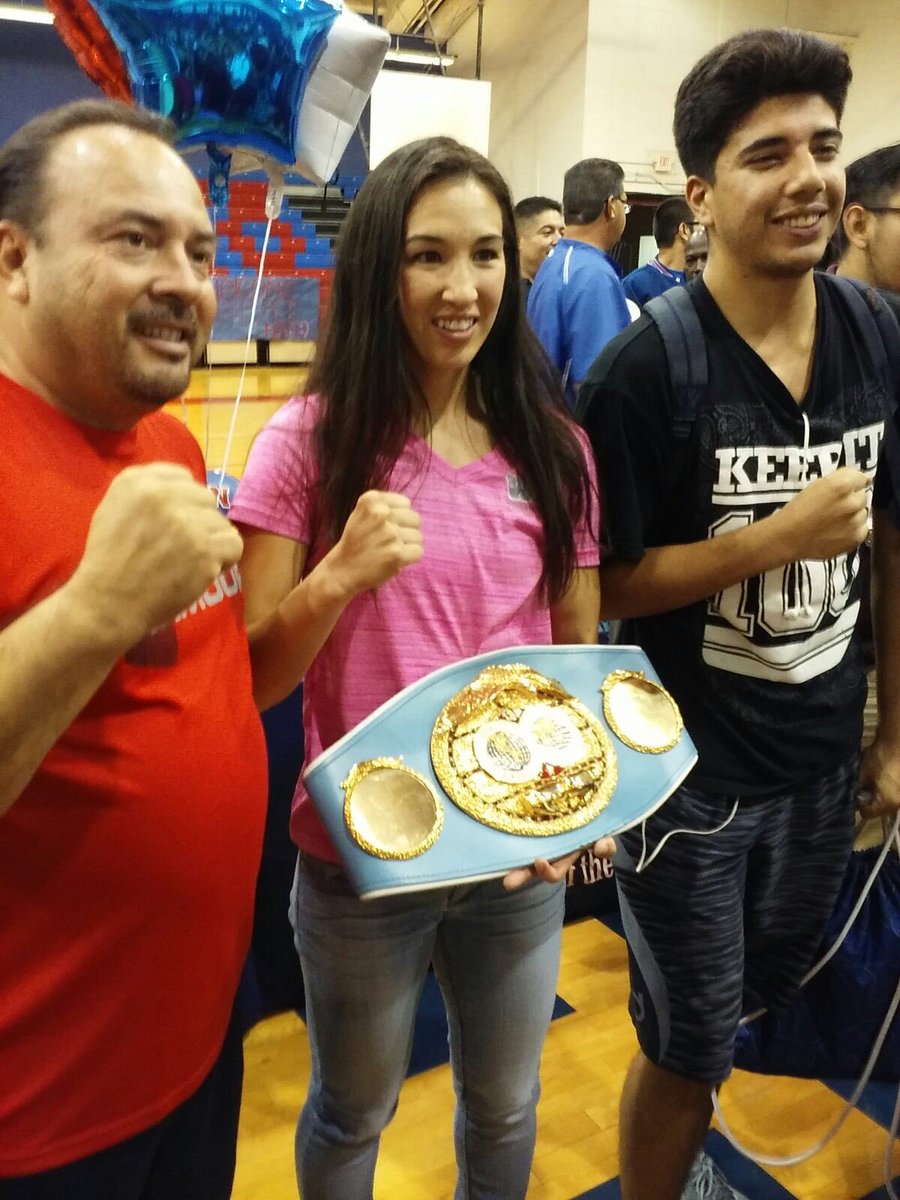 Our Rockets enjoying Jennifer Han's visit. Take a look at the belt! #worldboxingchampion #irvinrocket #iamepisd