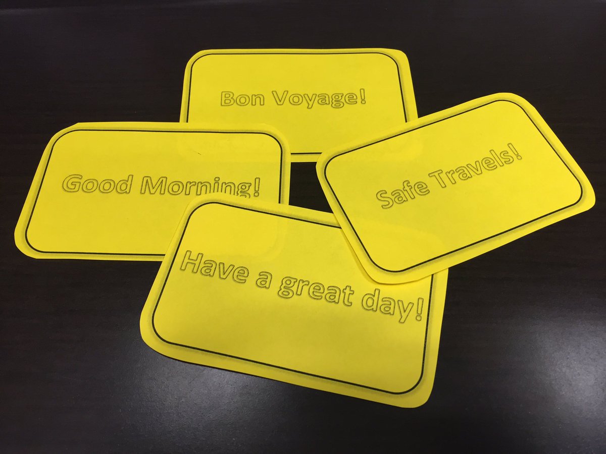 EmilyChrls's tweet photo. We put happy notes in our breakfast to go bags today! #HandsOnHamptonality https://t.co/6AecpOce95