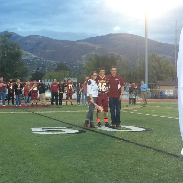 VHS SENIORS 2017 tweet media