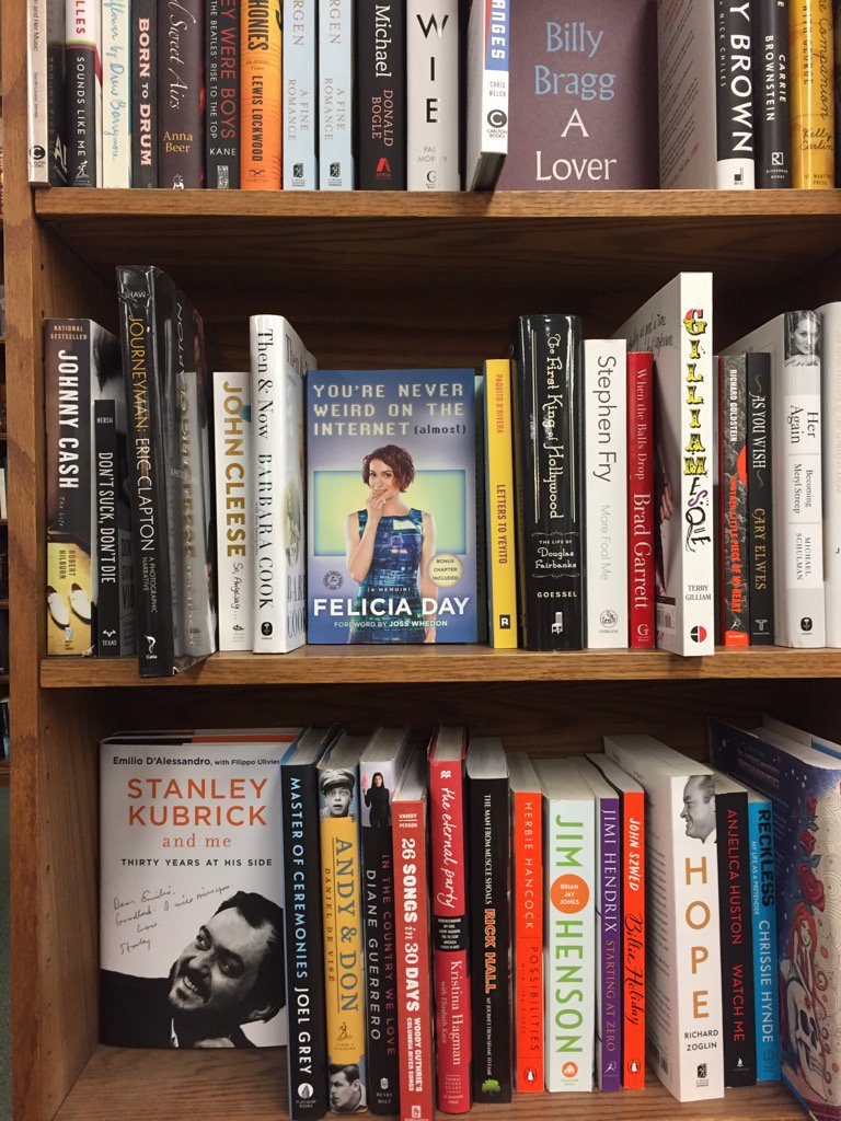 gandolphoto's tweet photo. Oh hey @feliciaday! Nice to see you here in Solvang. #neverweird https://t.co/ptf7Wwy3Iv