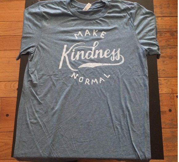 Zeverstriker200's tweet photo. Best shirt in the world #Makekindessnormal #bestshirt @houstonkraft https://t.co/Z3x8DoDMt3