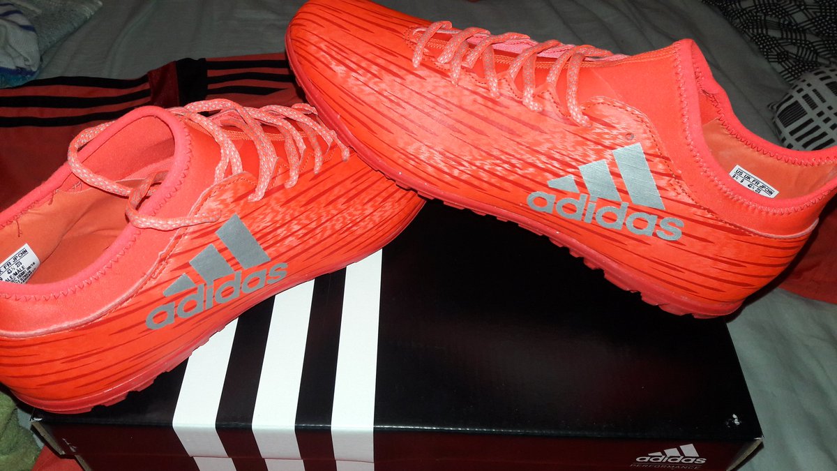 maxidevegaok's tweet photo. Gracias @adidasAR cada día me sorprenden!!! Adidas X16.3 https://t.co/3tIBiXORIl