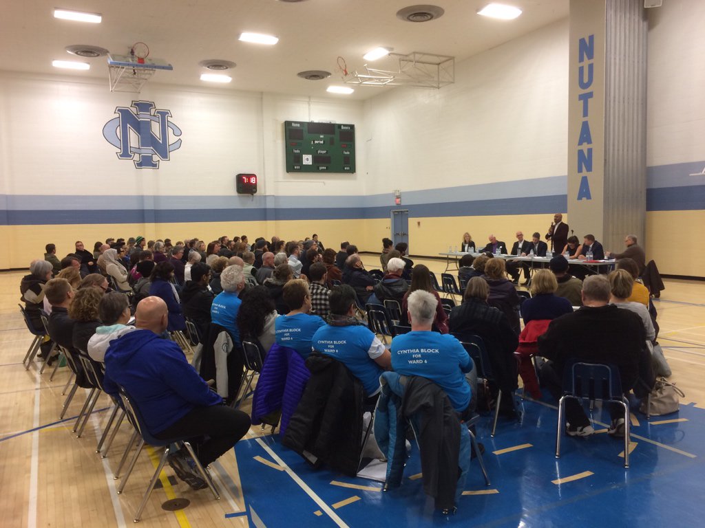 117 is the attendance count for <a href="/NutanaCommunity/">Nutana Com. Assoc.</a> #ward6 debate - great turnout to hear from 7 candidates! #yxevotes