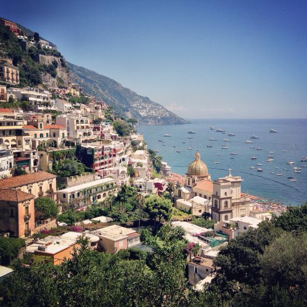 Amazing_WorId's tweet photo. Positano, Ital https://t.co/esatfRYkzC