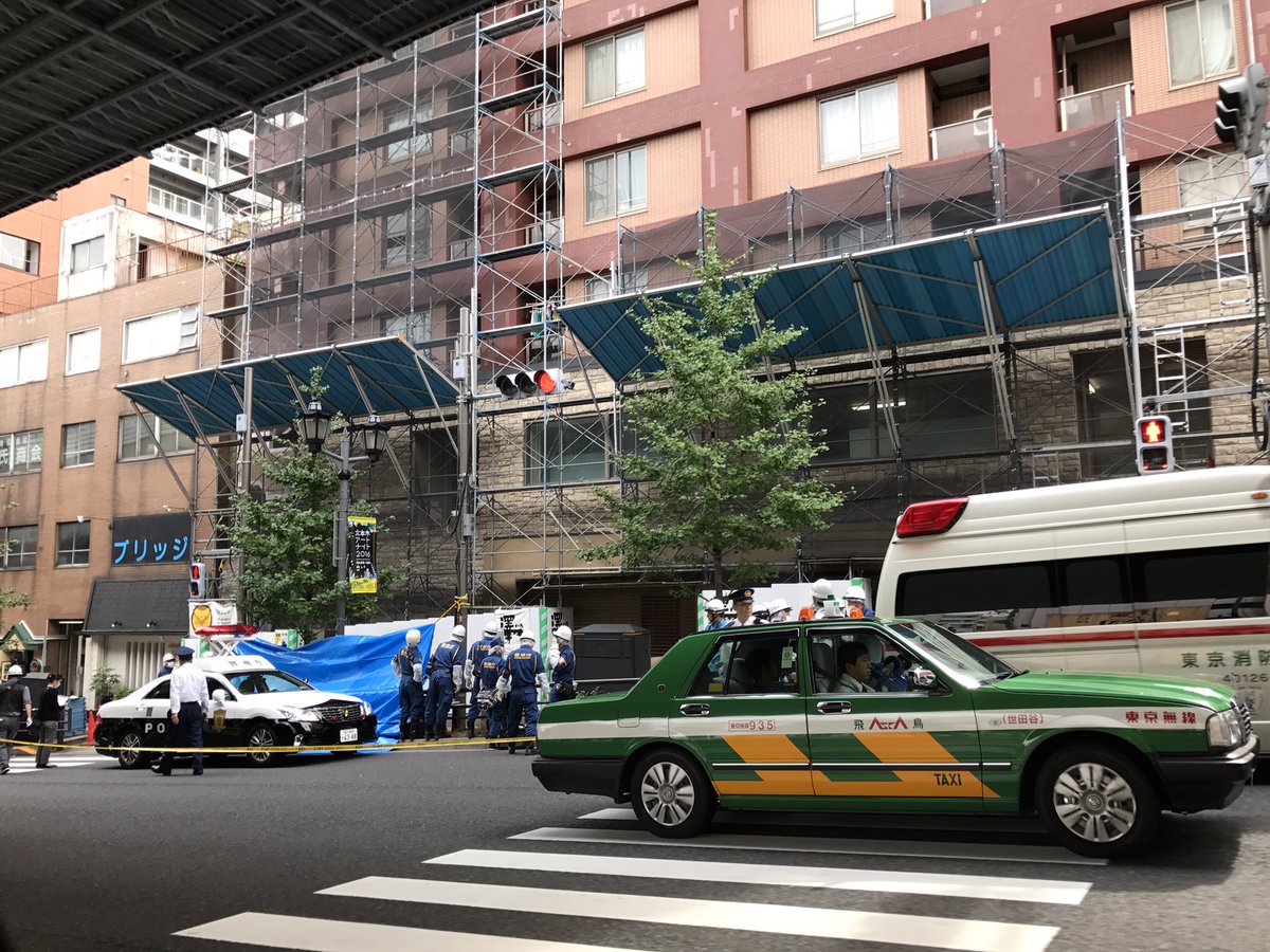 六本木で鉄パイプが落下し通行人に直撃し死亡 六本木で鉄パイプが落下し通行人に直撃し死亡