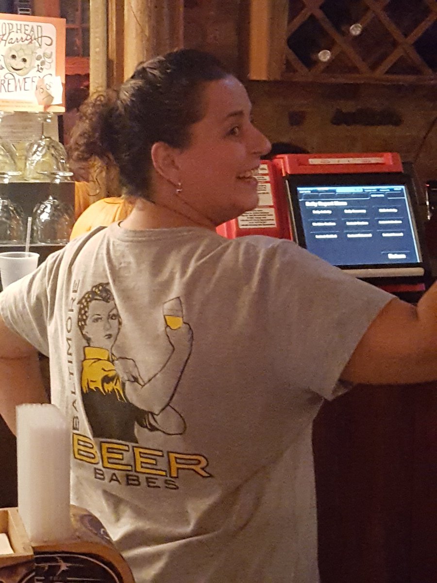 BaltoBeerBabes's tweet photo. @MahaffeysPub sporting the swag https://t.co/7K6zHH1yYr