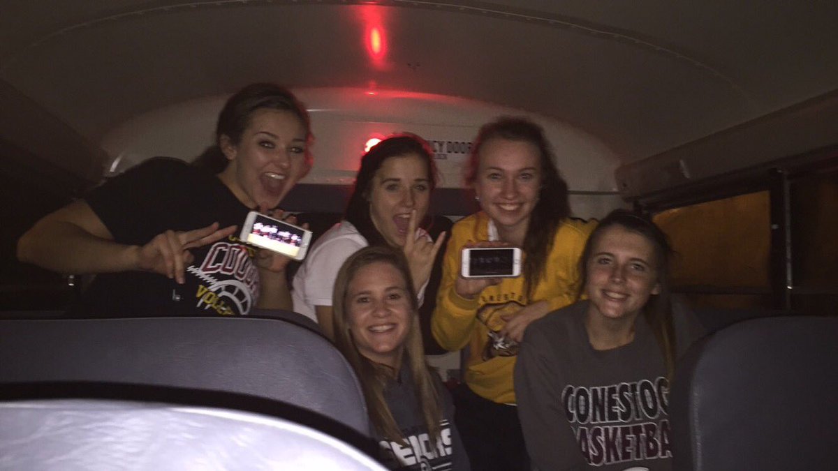 bay. 🌙🔮 tweet media