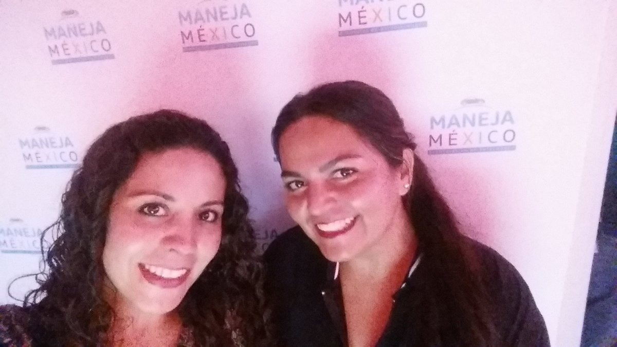 yayoz3's tweet photo. Con @Volkswagen_MX  y @lorraine0029  presentando #ManejaMexico ¡No se lo pierdan! https://t.co/cwKW5YwwUX