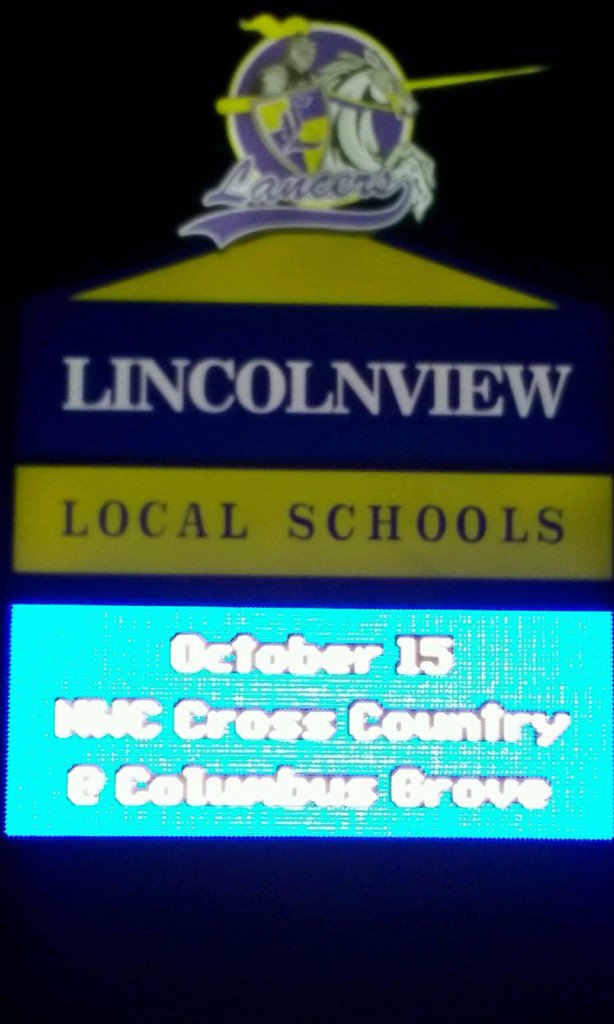lancerway88's tweet photo. The "New Lincolnview LED" sign is lighting up the sky this evening!! #LancerLights #Bright #LightUpTheNightSky #LHS https://t.co/f7Y2zJQQkx
