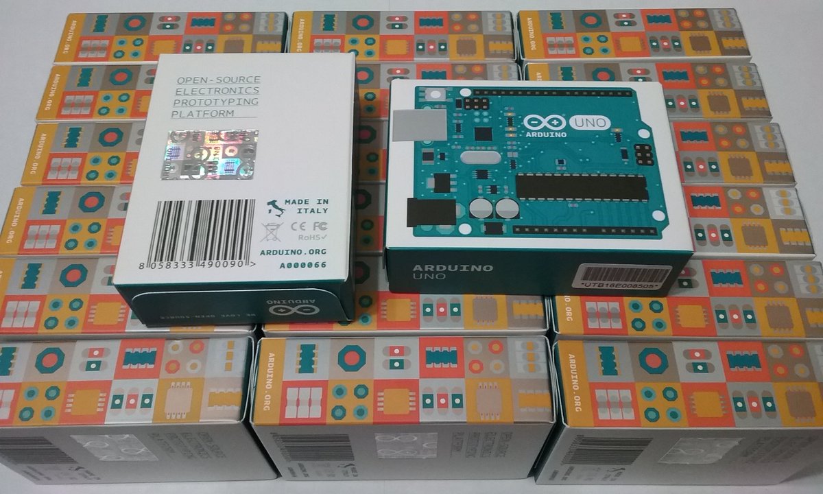 arduinoenigma's tweet image. An order of #arduinounor3 came in the mail. #arduino #uno #madeinitaly #genuino #unboxing
