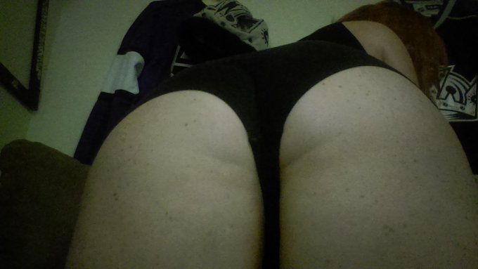 Dress to walk the line... lol https://t.co/6GOnA41vxy<a href="/tag/manyvids"class="tags"><span>#manyvids</span></a>