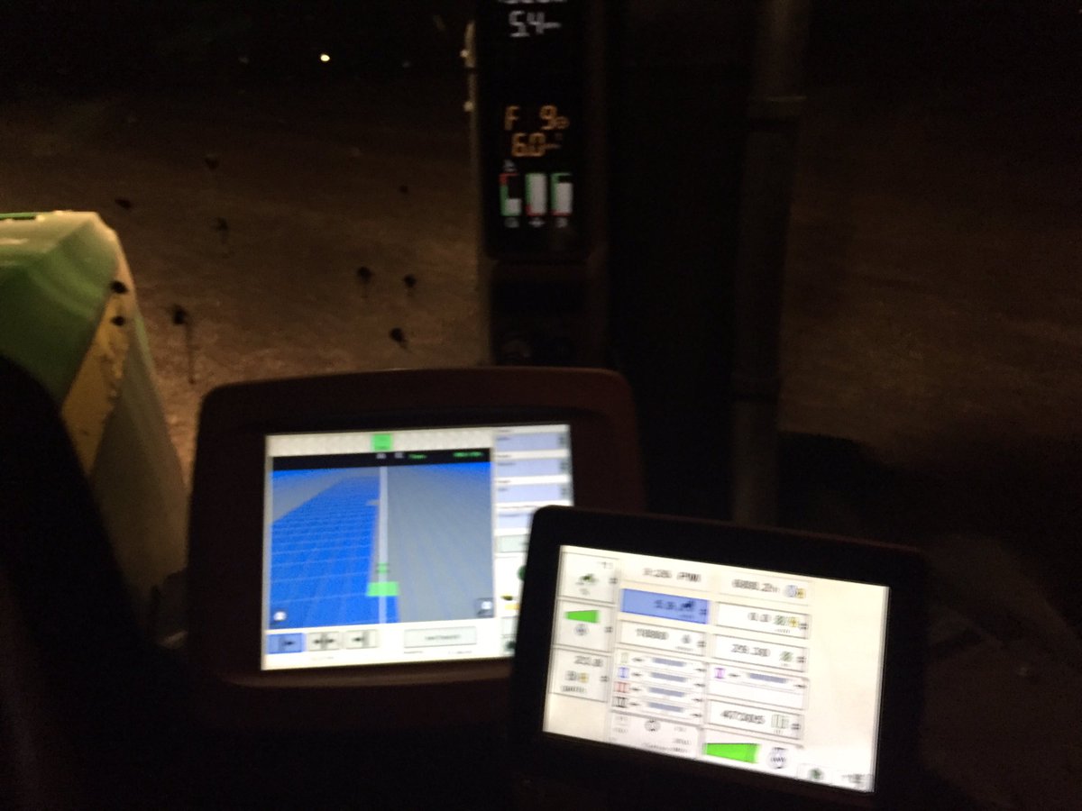 lerailine's tweet photo. Worked 8hrs now another 8hrs for Jeep m🤑ney!! #jeeplife  #farming #chiselplowing #JohnDeere https://t.co/l4sCzJLklA