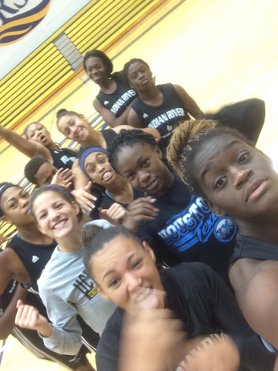 INDIANRIVER_WBB's tweet photo. When your team finds your cell phone before practice without you knowing. Little River silliness. #nophoneissafe https://t.co/Go2iGWPIGf