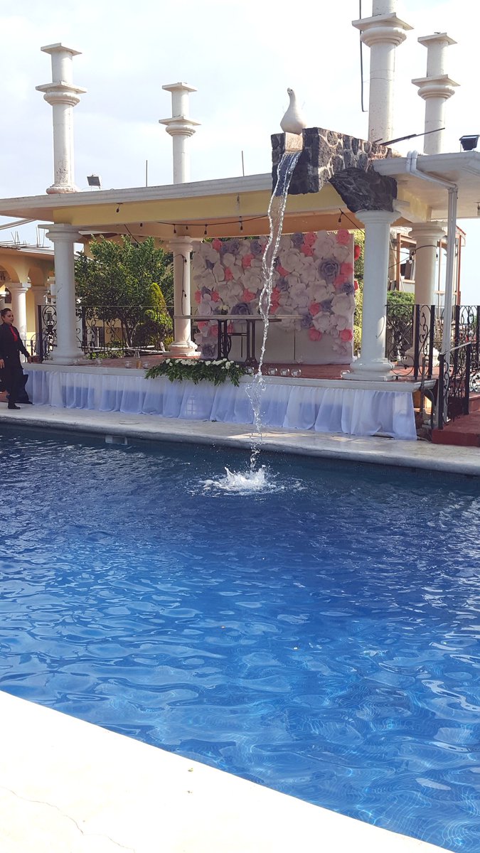 Wedding party time by skar