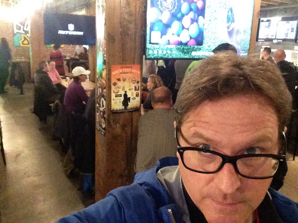 HalesAles's tweet photo. Supergoose At the Seattle Made Week brewers night at Flatstick Pub. #seattlemadeweek https://t.co/jWe2PtH8hT