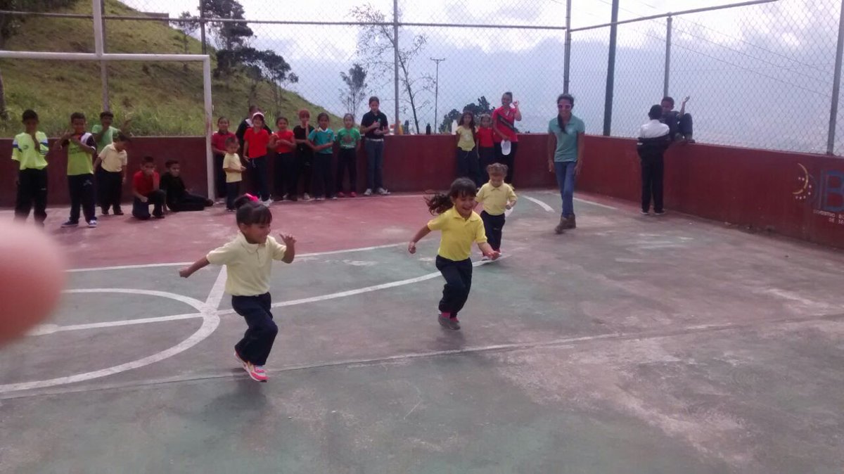 170_la's tweet photo. ACTIVIDADES RECREATIVAS https://t.co/k42h6pjItb