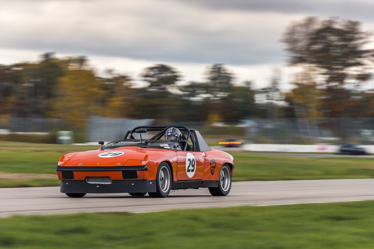 benrobertaccio's tweet photo. Gratuitous shot of the #Porsche914 on track this past Friday @BIRrace https://t.co/qczkQPLOuP