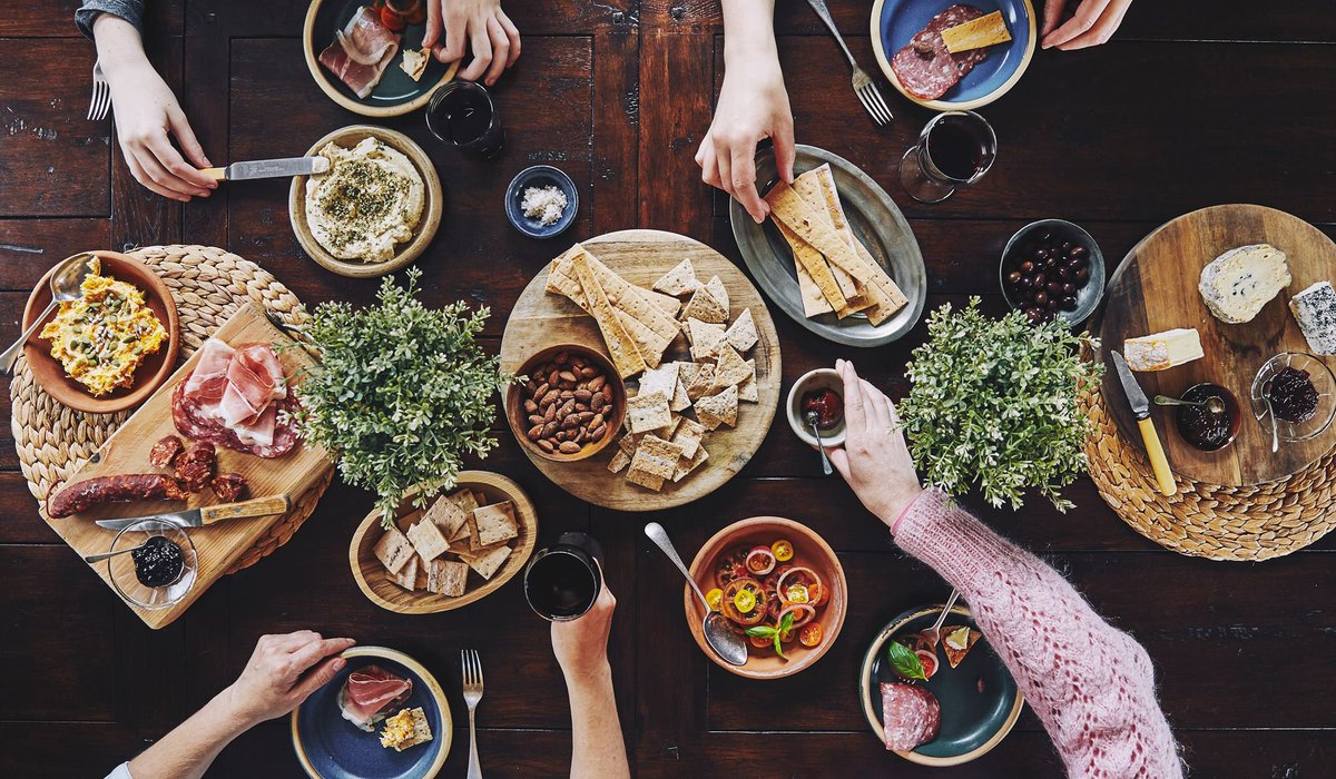TuckersNatural's tweet photo. Love #food & #wine and all things fine? You're going to love the Tuckerโs Natural #CrackerUp Club! Join today! https://t.co/w706oEFopE https://t.co/vIVtd7a2BT