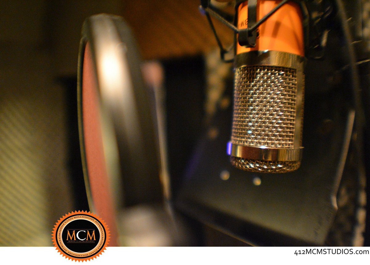 MCMStudios's tweet photo. Testing 1-2, is this thing on? #RecordingStudio #Miccheck https://t.co/pW2NmblM8X https://t.co/v6nePnTEtq