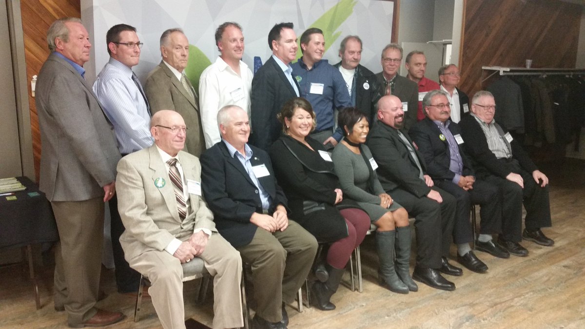 JoshRyanSports's tweet photo. The candidates tonight at Candidate Connect #yll #ypyll #yllvotes @lloydexh https://t.co/YzmVJdVtW2