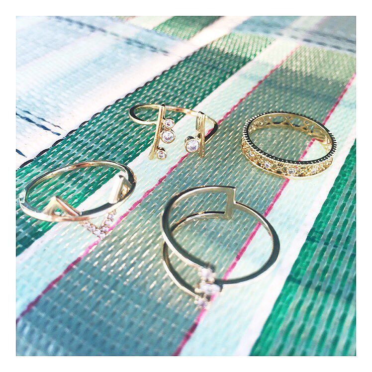 JewelryStorm's tweet photo. All the little things we enjoy #sparklewithus https://t.co/IIL9syzHfx https://t.co/uSuWHags69