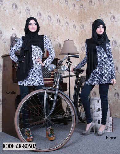 HargabajuID's tweet photo. Selly Spandek Blouse AR-80507
Rp. 58.000,->>50% >>Rp. 29.000,-
 Nama-Alamat lengkap-
 kode order+warna-
 0896 3619 7824 https://t.co/jHrpmwE9mp