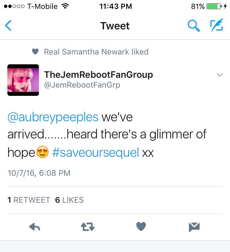 lilmisspinkhair's tweet photo. Ummmmm #jemthemovie #saveoursequel #wearethemisfits #riseofthemisfits https://t.co/lAEP6C1LWs