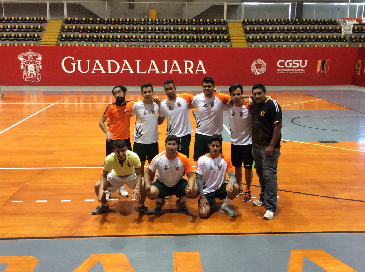 sportcucba's tweet photo. #TorneoIntercentros2016
Voleibol varonil 1 ganado de 2 
Voleibol femenil 1 ganado de 2
#TodosSomosAgaveros
#Agaveroscucba https://t.co/p35Drl9NPp