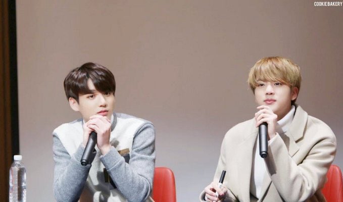 jinkook_pic's tweet photo. 사랑해서 그래💕 https://t.co/593Y8mt25r