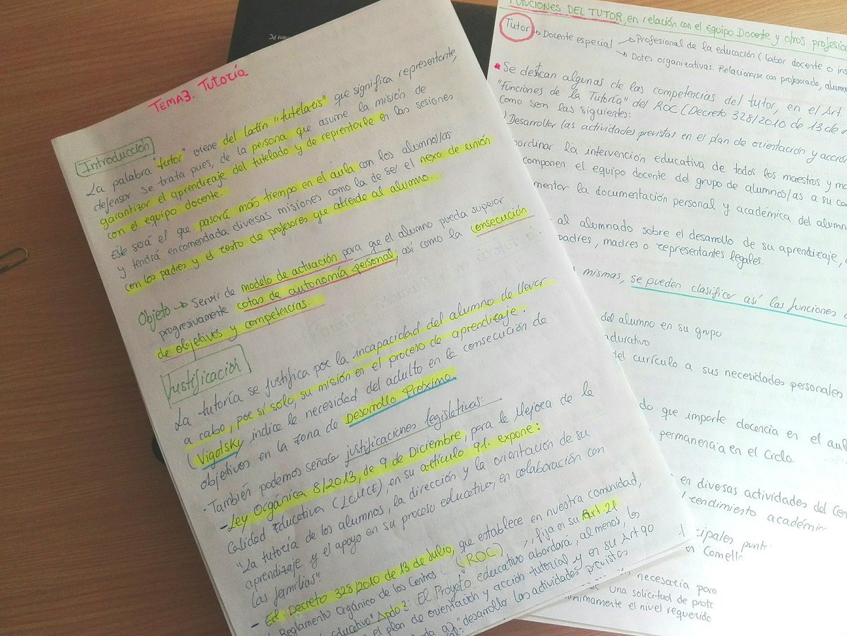 Isa19fvar's tweet photo. Vamos que nos vamos! 🙇🏻💃🏻📖 #OposTime #Undíamas https://t.co/V3Itswbzyk
