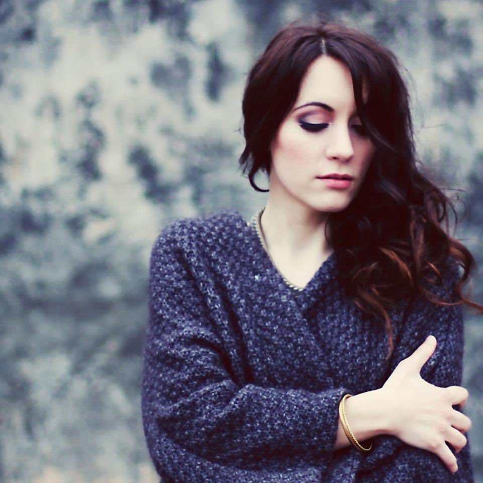 teamsmyles's tweet photo. Please #FF my fave singer/songwriter the beautiful @KristynaMyles this lady has made a huge impact on my life #musicheals 🎶💖 https://t.co/xkCX8JWHST