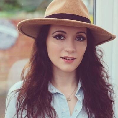 teamsmyles's tweet photo. Please #FF my fave singer/songwriter the beautiful @KristynaMyles this lady has made a huge impact on my life #musicheals 🎶💖 https://t.co/xkCX8JWHST