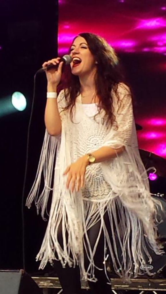 teamsmyles's tweet photo. Please #FF my fave singer/songwriter the beautiful @KristynaMyles this lady has made a huge impact on my life #musicheals 🎶💖 https://t.co/xkCX8JWHST