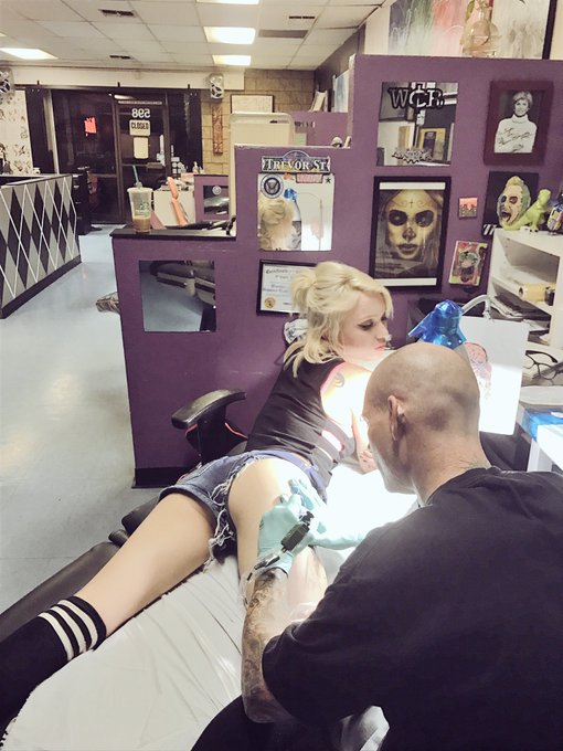 Hopefully soon to be tattooing here! XoXo https://t.co/tUVoHxaVVN<a href="/tag/hustlerclub"class="tags"><span>#hustlerclub</span></a><a href="/tag/hustlerlvclub"class="tags"><span>#hustlerlvclub</span></a>