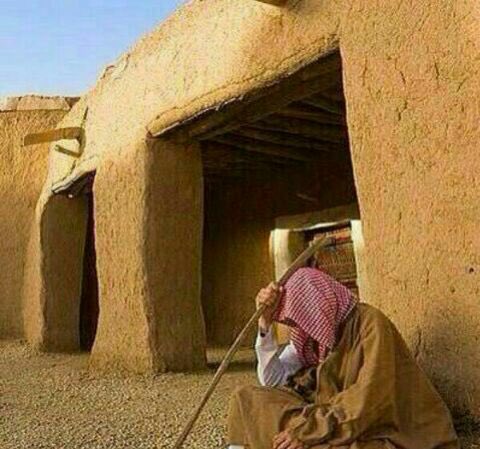 whjbj's tweet photo. الا ياوجودي وجد عودن بكت عيناه 
كفيف النظر والشيب قد لاح بعيونه https://t.co/lOeH2qZD8C