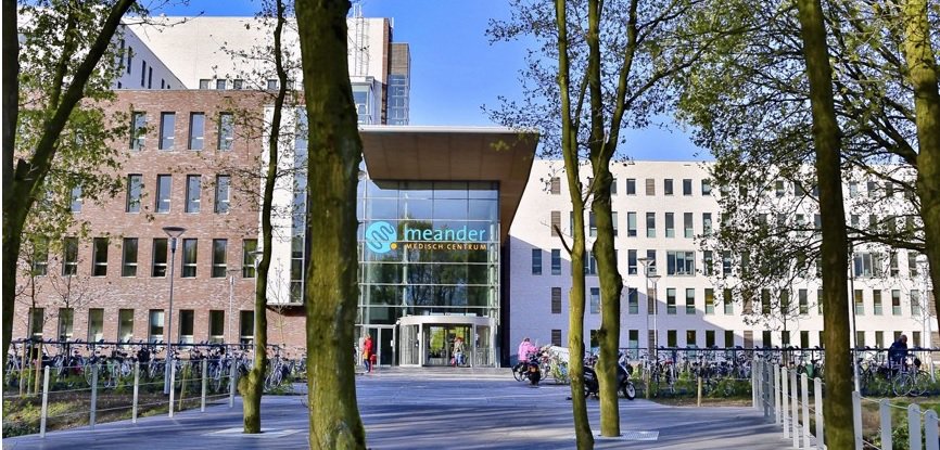 Hoe werkt het OrthoXpert Zorgplan? Fysiotherapeut Robert Boereboom legt de samenwerking met Meander uit medifit.nl/nieuws/optimaa…