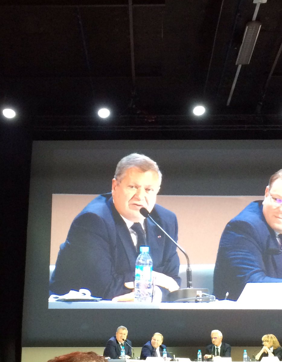 CNBarreaux's tweet photo. Nous sommes protégés par le filtre du bâtonnier @jeveil #congresavocats2016 https://t.co/o2SnHd97jC