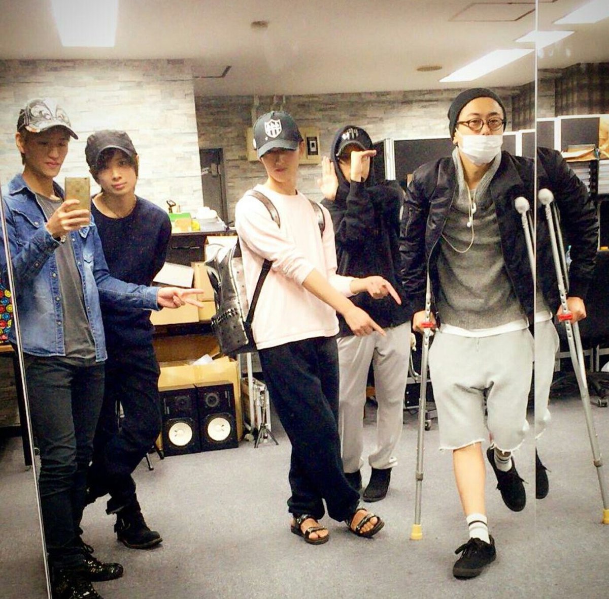 Clustar_kouki's tweet photo. 病院行って経過診療してきたよ
順調みたい(^^)

そして写メはなんかいつもと違う感じだと思う。

#clustar #kouki #5IGNAL #クラスター #clustur https://t.co/IB8i2Fvh3f
