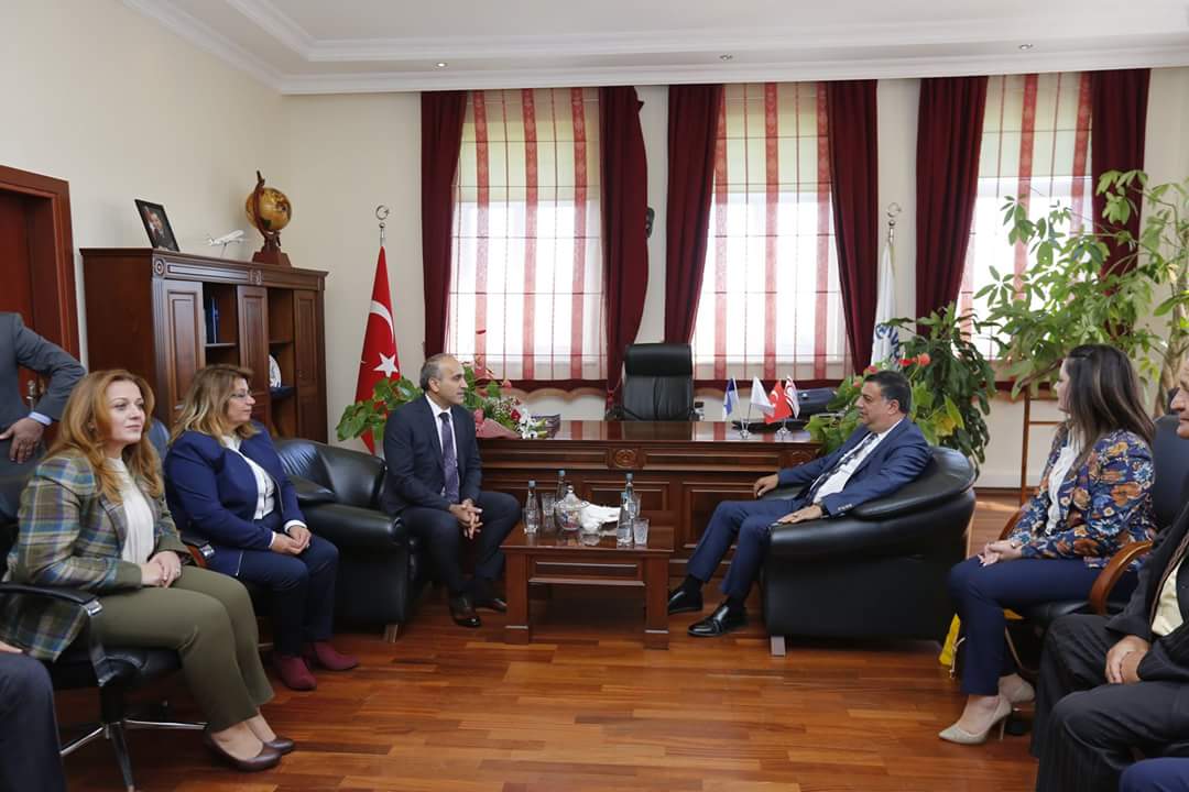 BeyarmuduB's tweet photo. İstanbul Arnavutköy Belediyesi  ile Kardeş Belediye,Protokolü İmzaladık. Hayırlı Uğurlu Olsun. https://t.co/nMq1oGyRkB