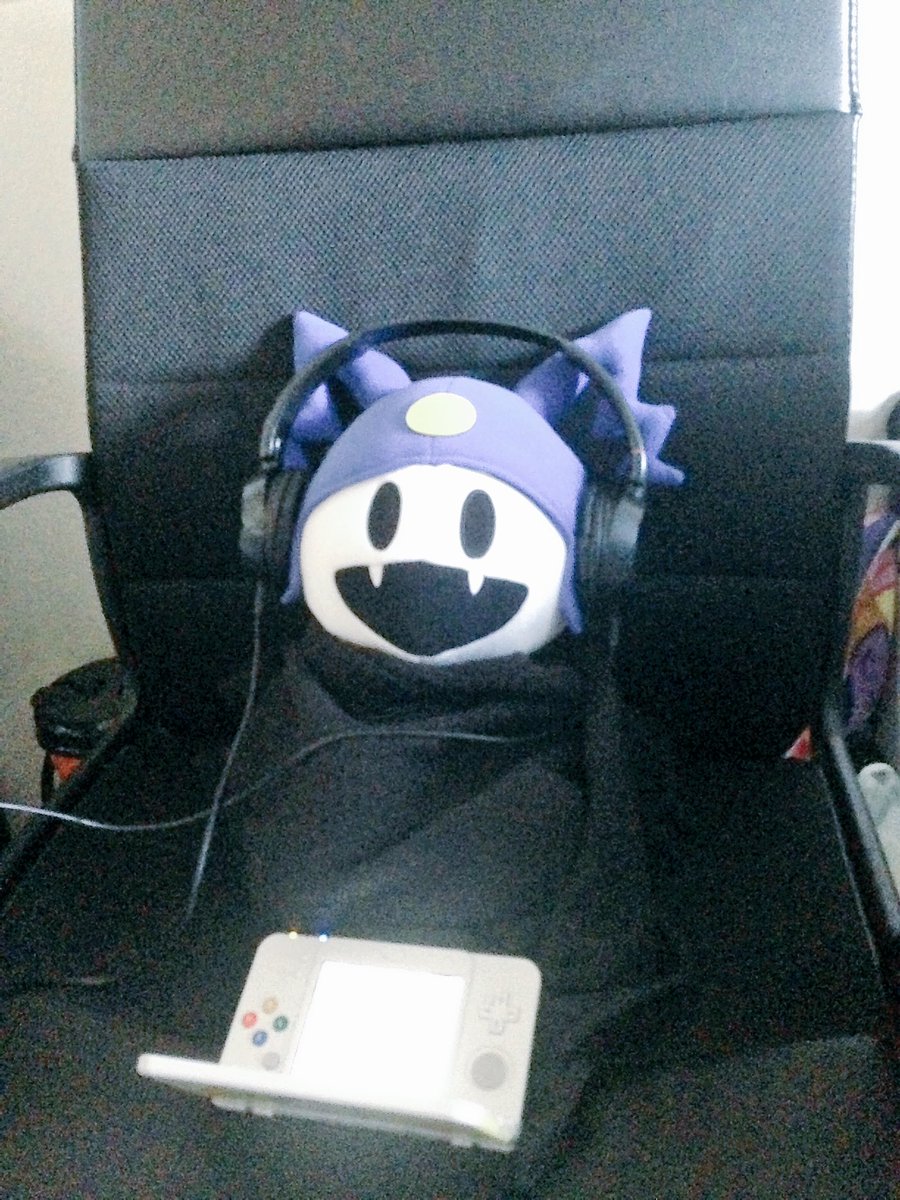 limmynade's tweet photo. this is the jack frost of eternal comfyness rt in hee-ho seconds or you will never be comfy https://t.co/JJ22MGU7Su
