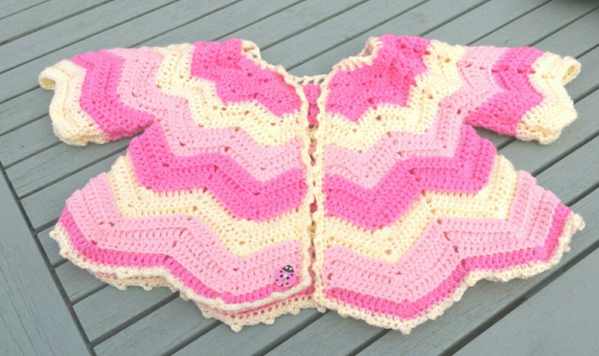 TPDStationery's tweet photo. Crochet baby cardigan, girls cardigan in ripple pattern, baby card… https://t.co/9IOs69wXQZ #Handmade #RipplePattern https://t.co/bPl1h7dMfd