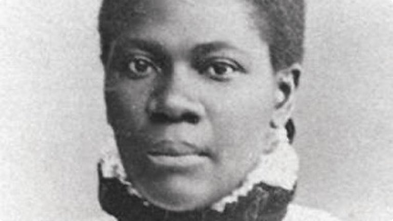 StefanKertesz's tweet photo. Memo to @Delta: Black women have been doctors since 1864! Tell'em #TamikaCross @DrNRedmond #whatadoctorlookslike https://t.co/UWwyuvCN1U