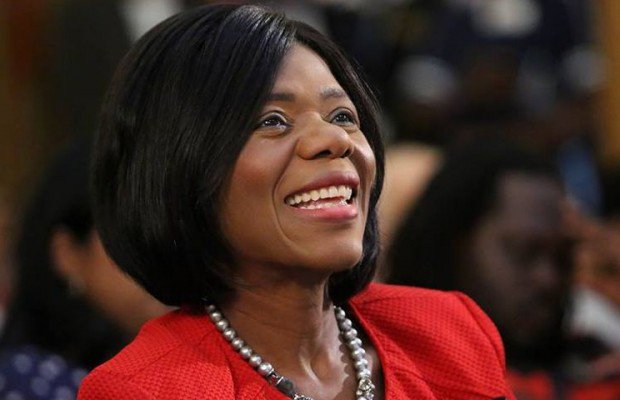 947's tweet photo. Today is #ThuliMadonsela's last day in office as public protector. Thank you to a lady who served our country with honour and integrity. https://t.co/1m57m7i6e2