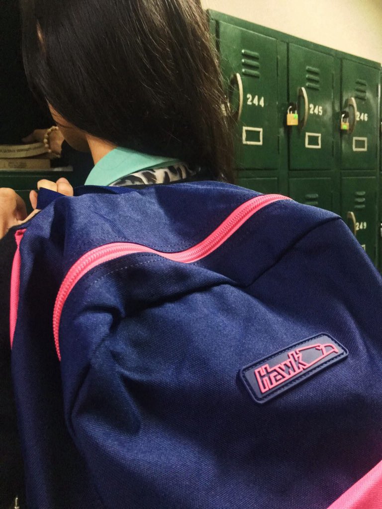DLSU_LAMB's tweet photo. With your Hawk bag, you can carry your things with style! #AnimoAheadOfThePack #LPEP2k16 #AllGearedUp https://t.co/FZnxlqeJBT