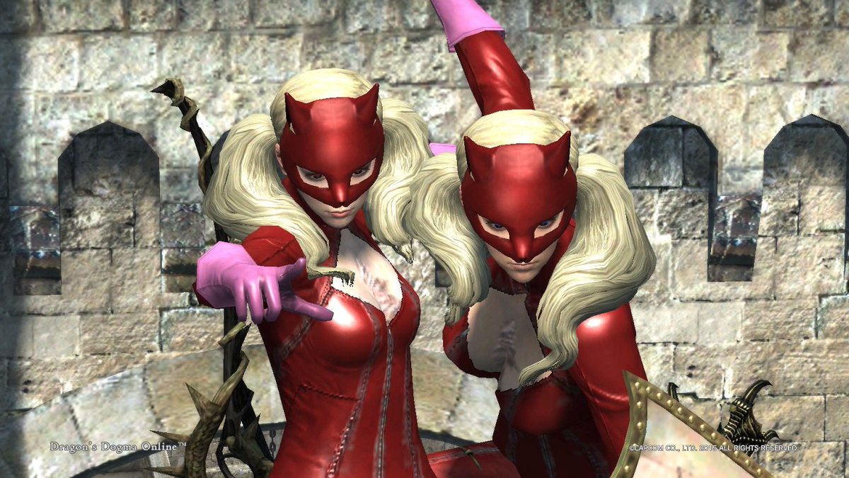 龍子 A Twitter 先日早速ペルソナ５コラボ衣装ゲットしたのでフレと記念撮影 一式装備ではあるけど こういう見た目ガラッと変わる衣装 着飾り遊びに使えていいね Ddon